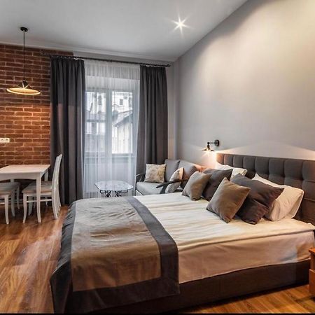 Vip Apartments ! Lviv Kültér fotó