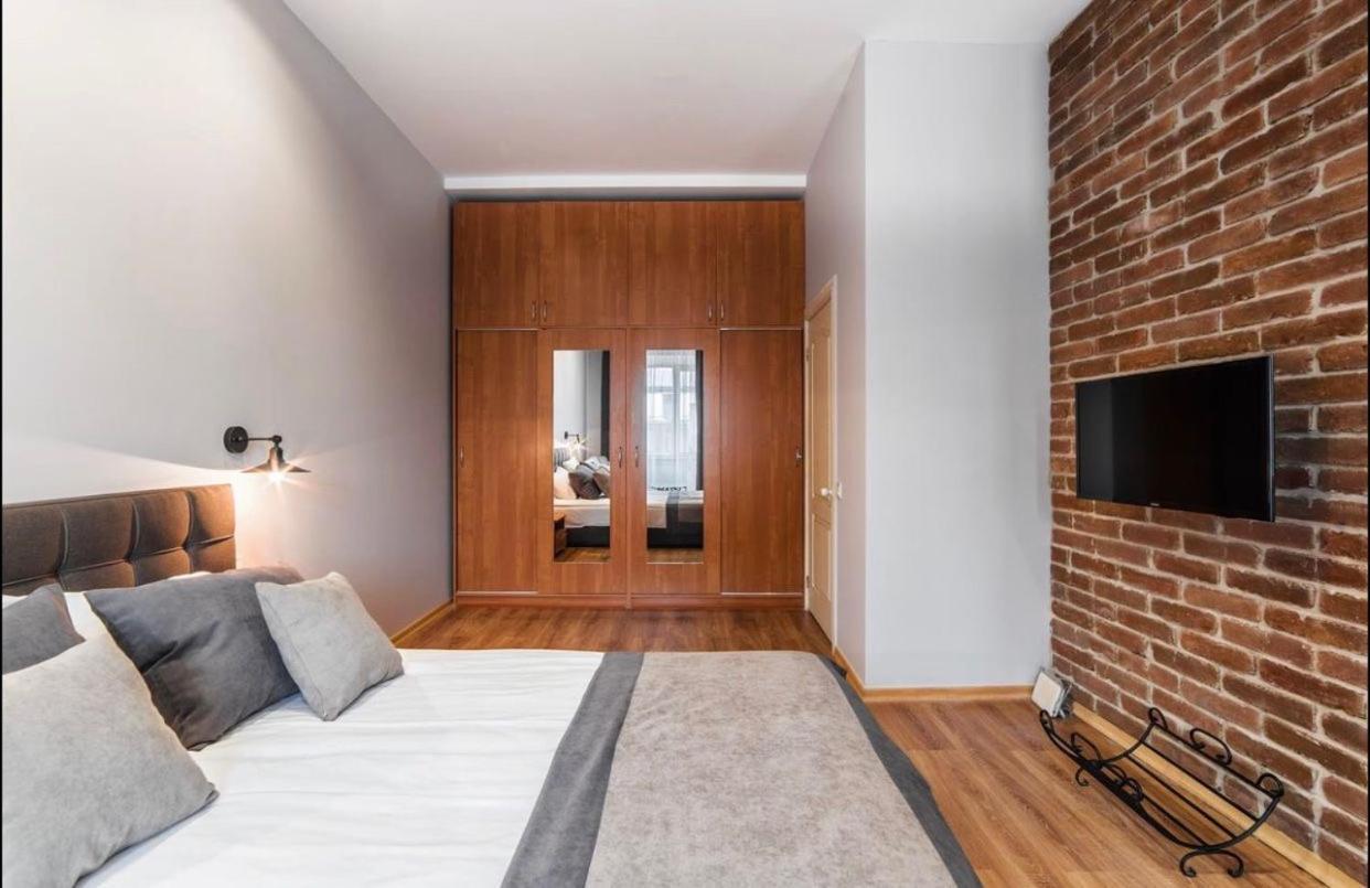 Vip Apartments ! Lviv Kültér fotó