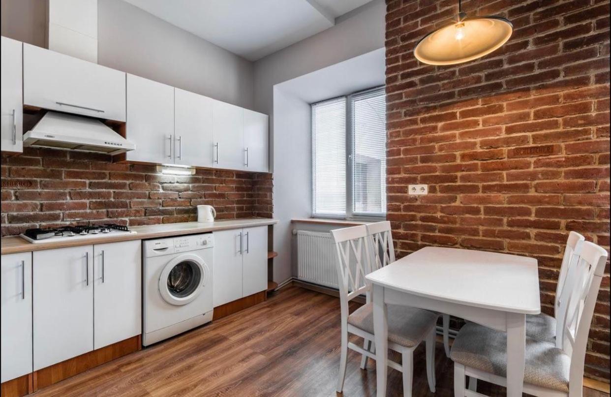 Vip Apartments ! Lviv Kültér fotó