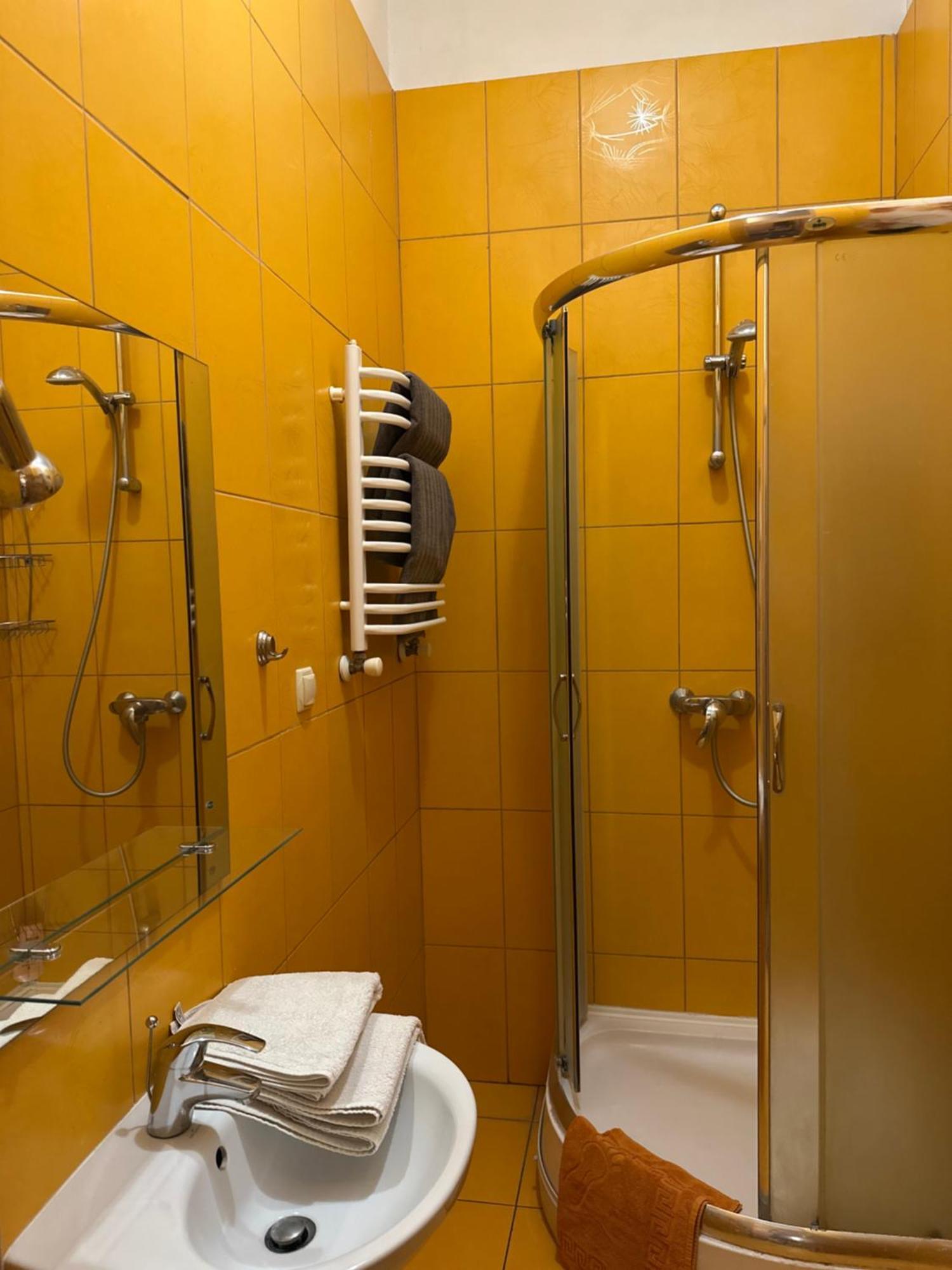Vip Apartments ! Lviv Kültér fotó