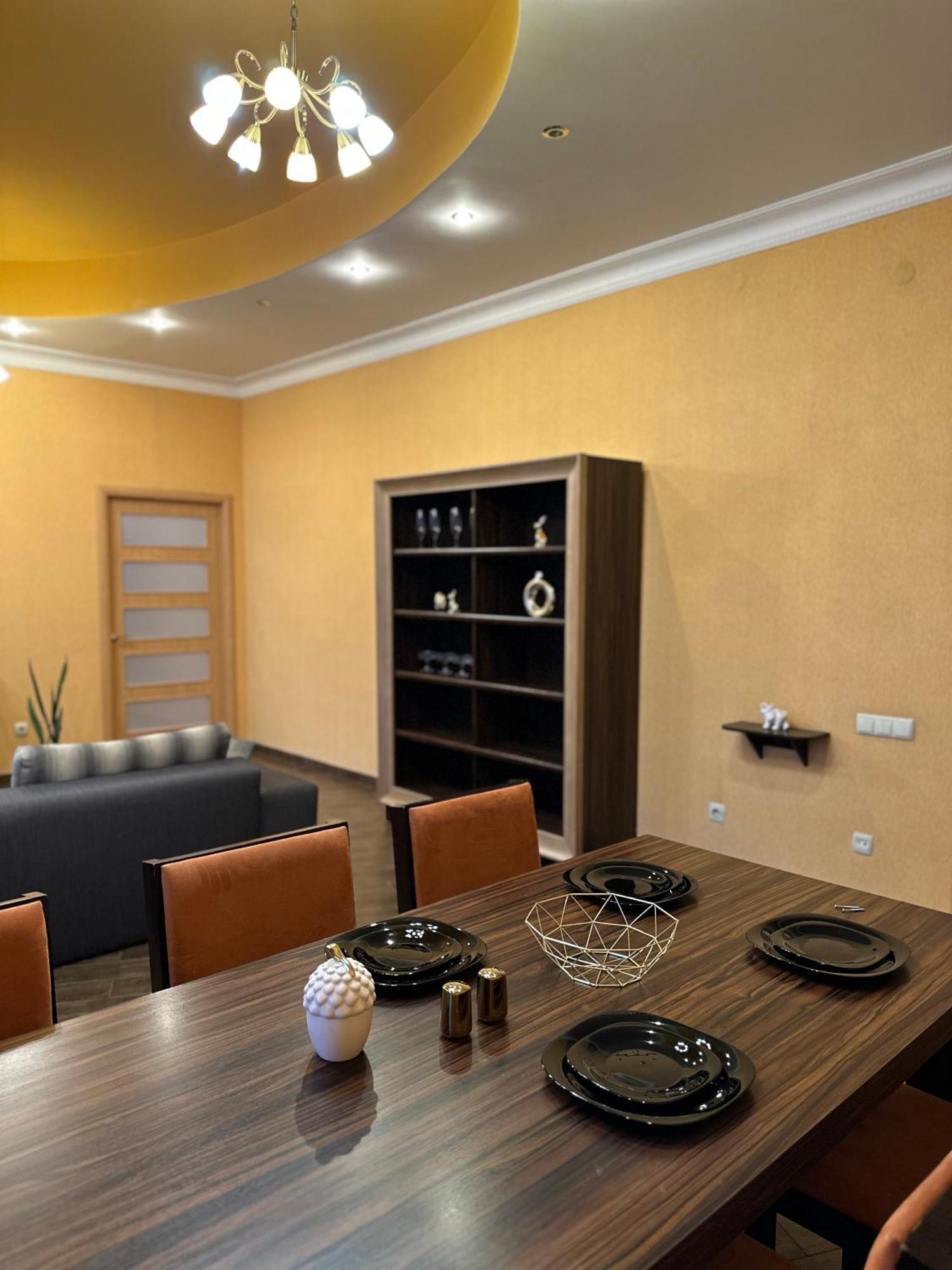 Vip Apartments ! Lviv Kültér fotó